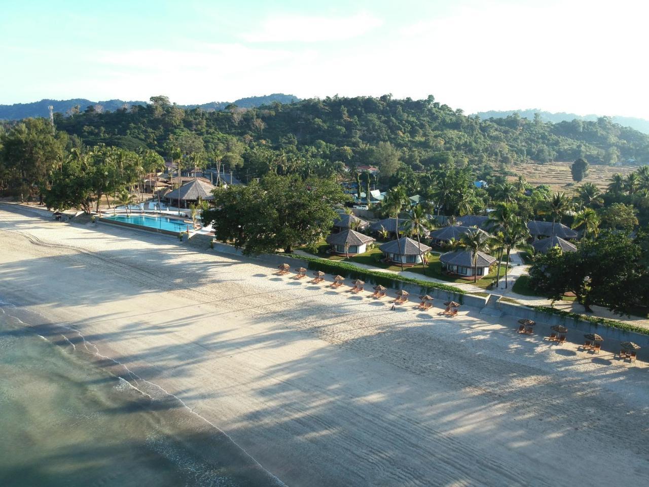 Pristine Mermaid Resort ガパリ エクステリア 写真